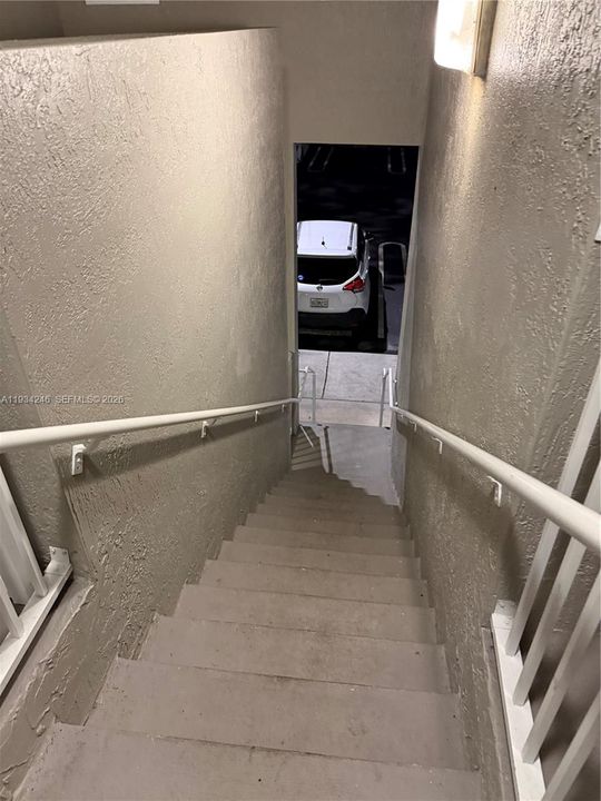 For Rent: $2,400 (3 beds, 2 baths, 1524 Square Feet)