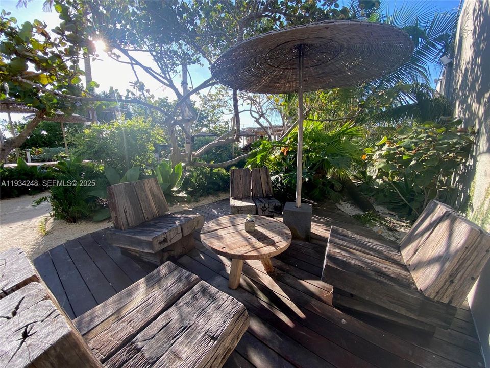 出租: $20,000 (2 贝兹, 2 浴室, 1230 平方英尺)