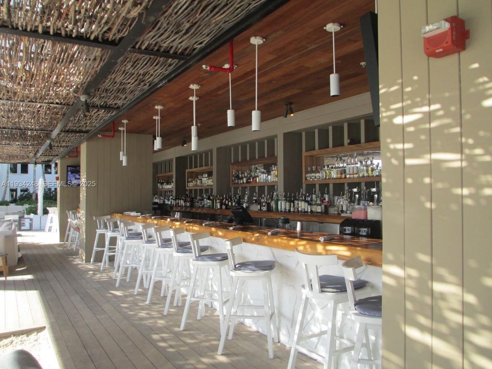 出租: $20,000 (2 贝兹, 2 浴室, 1230 平方英尺)