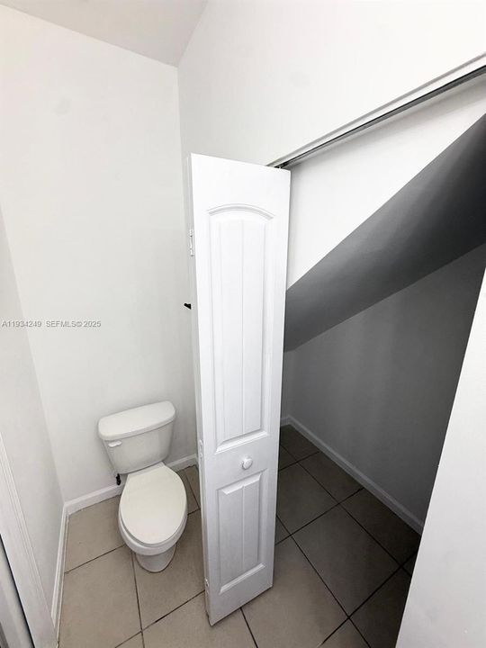 For Rent: $3,499 (4 beds, 2 baths, 1625 Square Feet)