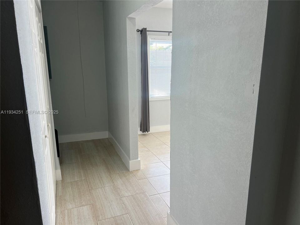 En Renta: $1,200 (0 camas, 1 baños, 0 Pies cuadrados)