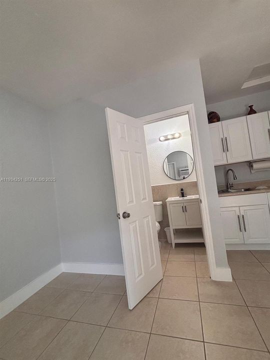 En Renta: $1,200 (0 camas, 1 baños, 0 Pies cuadrados)