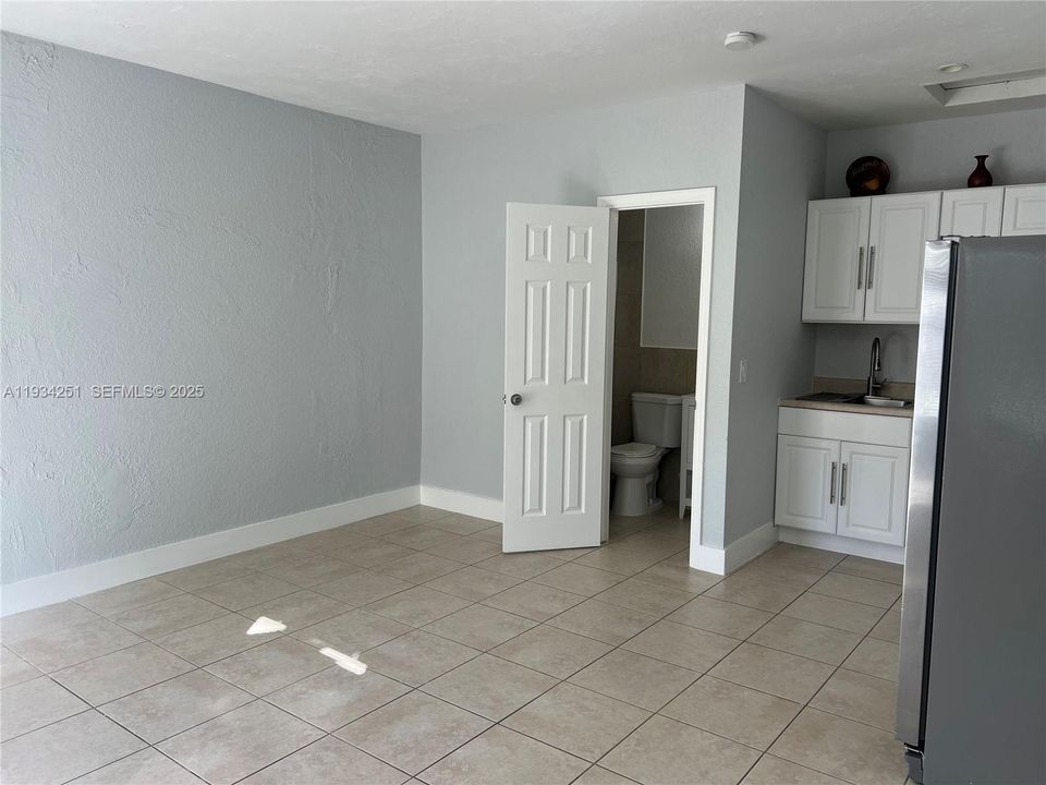 En Renta: $1,200 (0 camas, 1 baños, 0 Pies cuadrados)