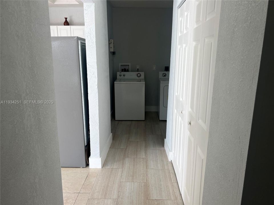 En Renta: $1,200 (0 camas, 1 baños, 0 Pies cuadrados)