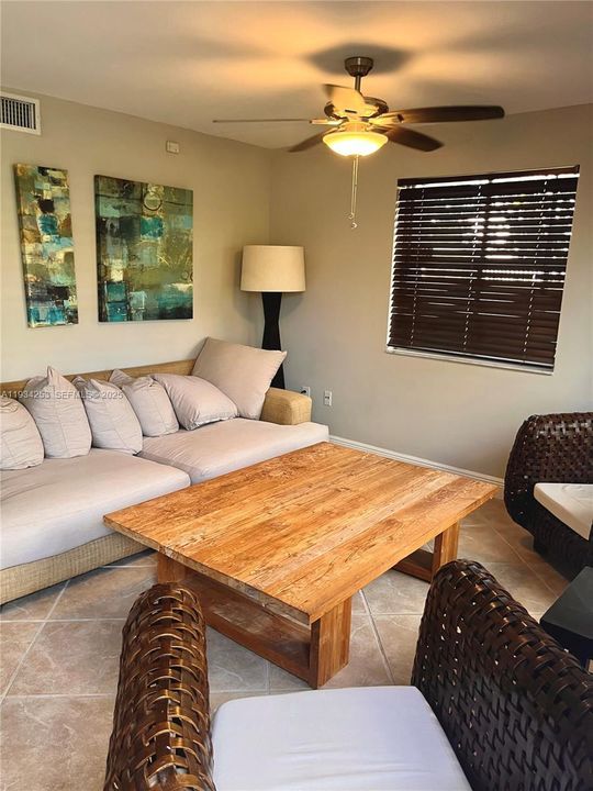 For Rent: $4,200 (3 beds, 2 baths, 1680 Square Feet)