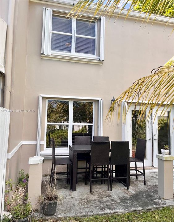 For Rent: $4,200 (3 beds, 2 baths, 1680 Square Feet)