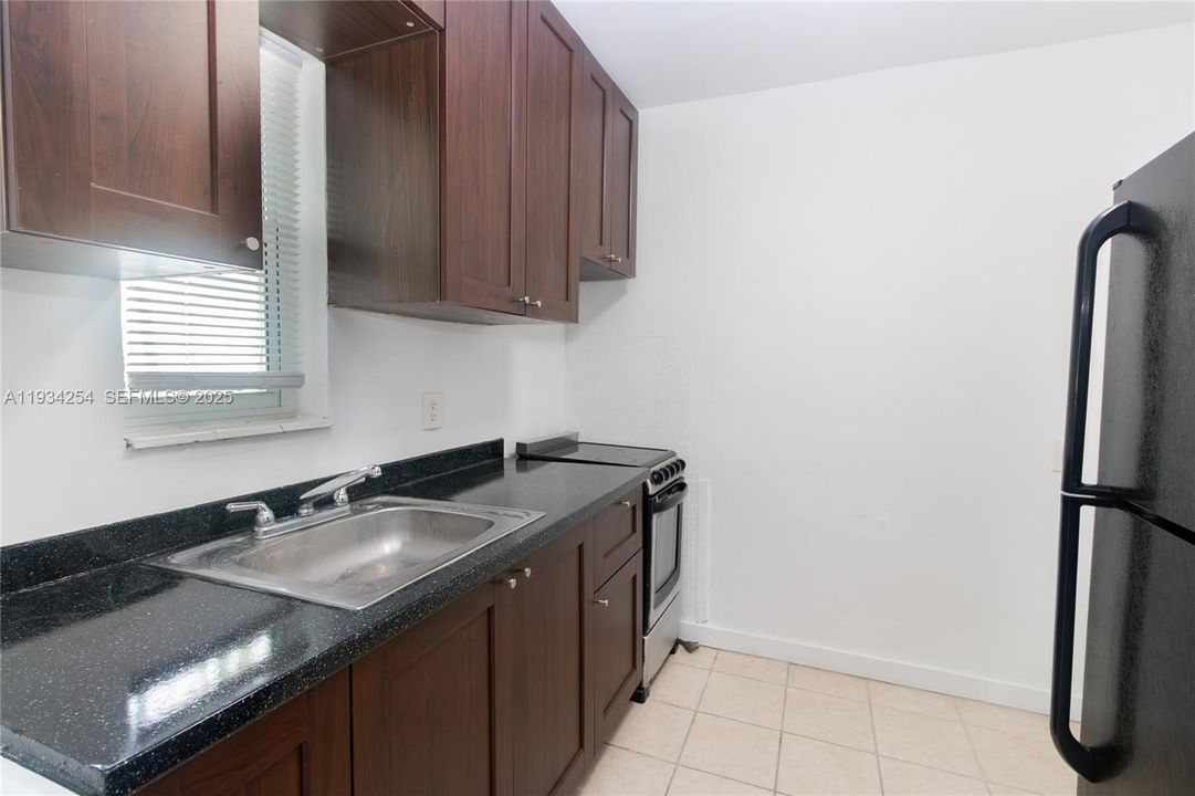 For Rent: $1,700 (1 beds, 1 baths, 0 Square Feet)