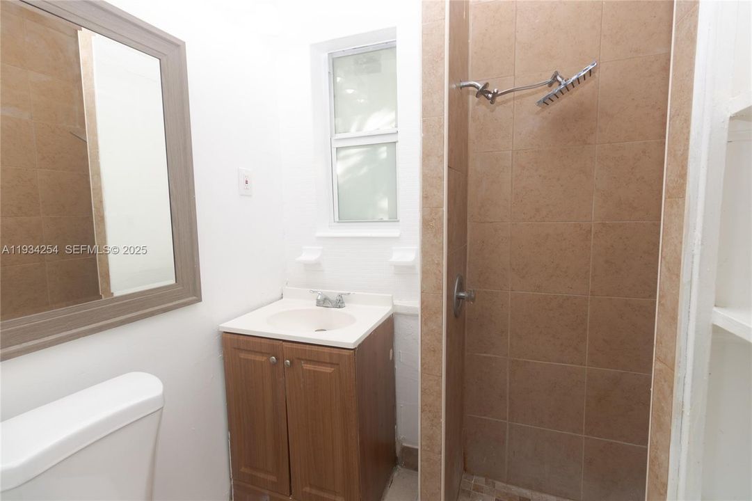 For Rent: $1,700 (1 beds, 1 baths, 0 Square Feet)