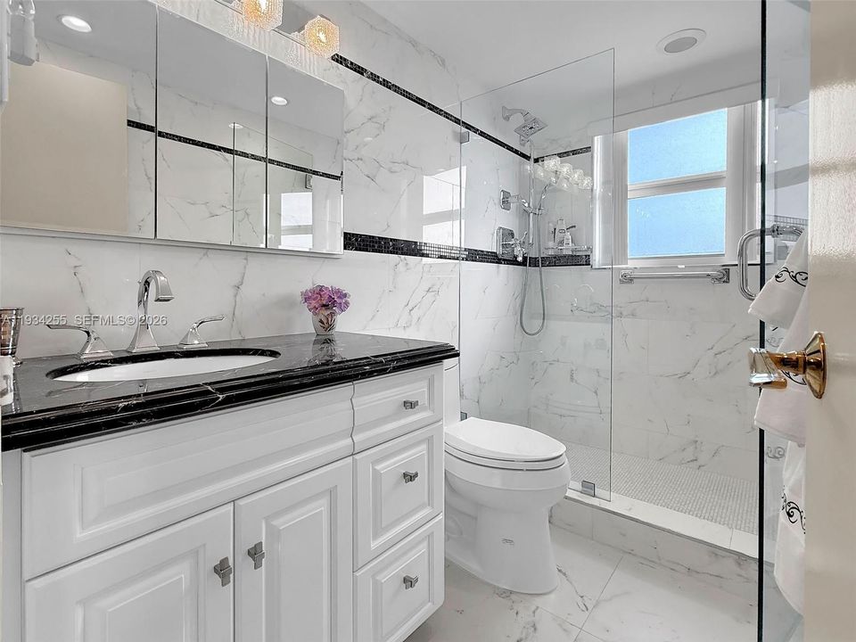 For Rent: $4,200 (2 beds, 2 baths, 1134 Square Feet)