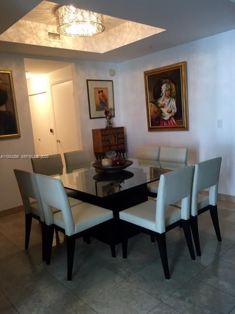 В аренду: $6,200 (3 спален, 3 ванн, 1493 Квадратных фут)