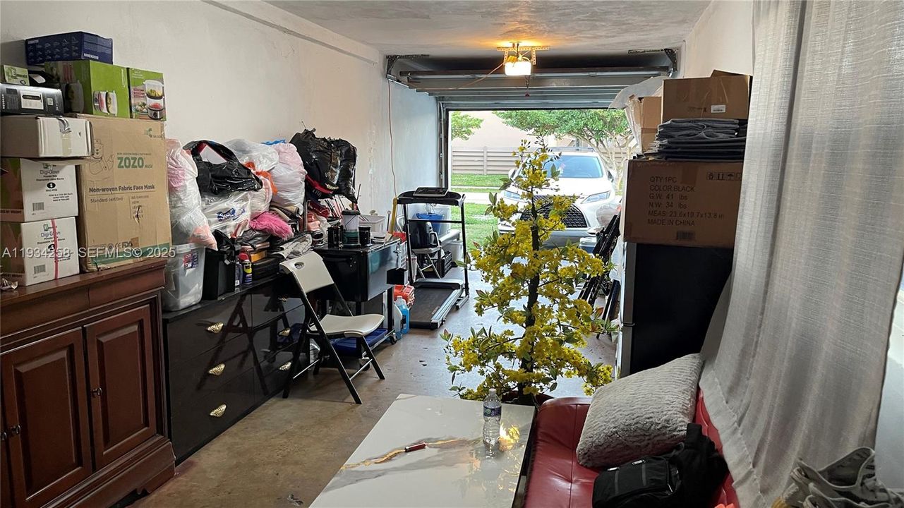 For Sale: $610,000 (3 beds, 2 baths, 1670 Square Feet)