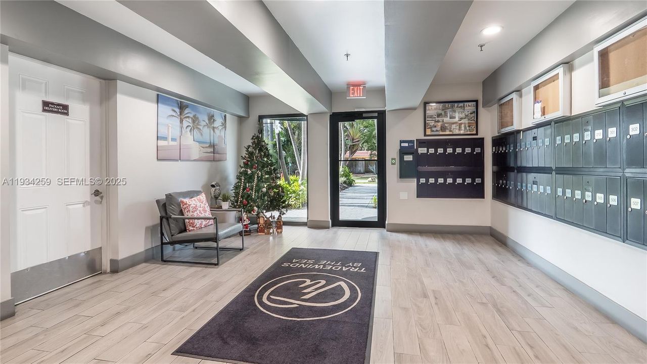 待售: $570,000 (2 贝兹, 2 浴室, 1100 平方英尺)