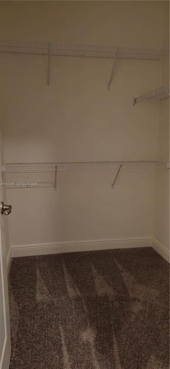 En Renta: $3,000 (4 camas, 3 baños, 3272 Pies cuadrados)