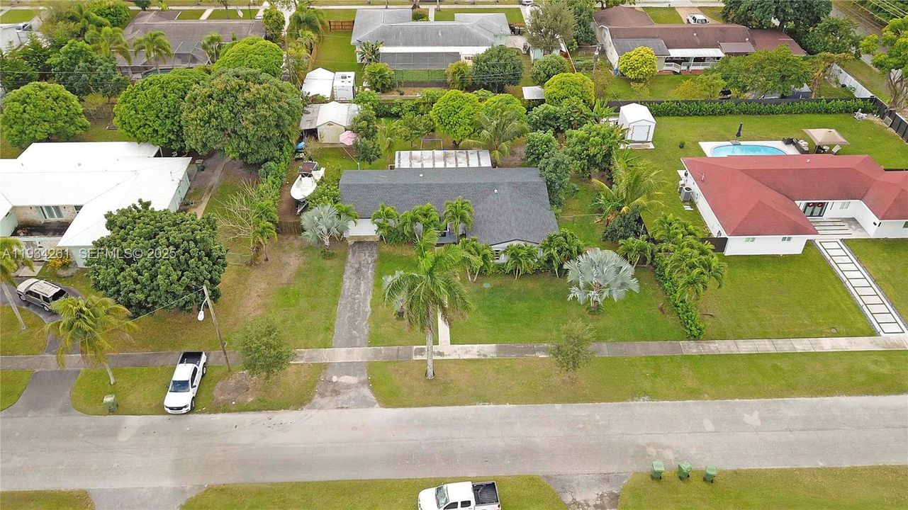 На продажу: $499,999 (3 спален, 2 ванн, 1622 Квадратных фут)