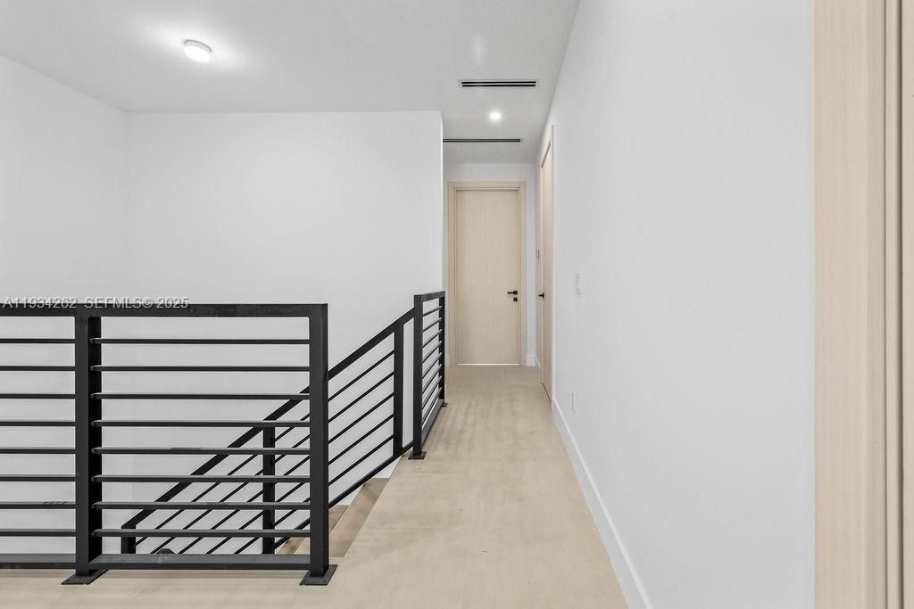 На продажу: $2,850,000 (0 спален, 0 ванн, 4992 Квадратных фут)