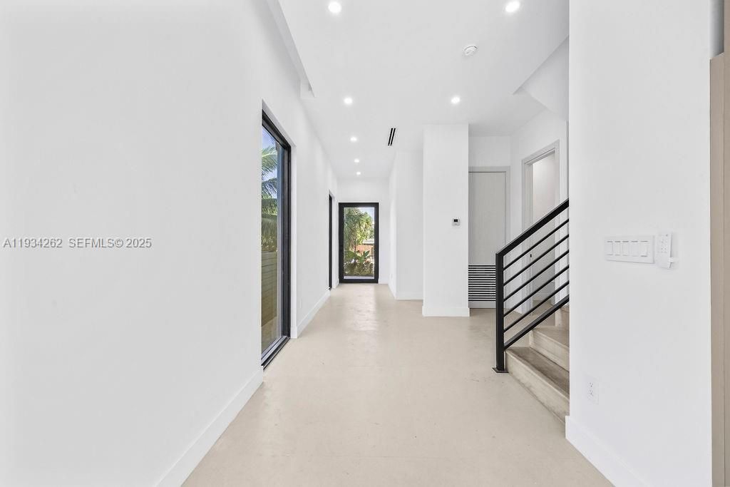 На продажу: $2,850,000 (0 спален, 0 ванн, 4992 Квадратных фут)