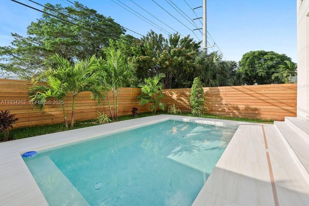 На продажу: $2,850,000 (0 спален, 0 ванн, 4992 Квадратных фут)