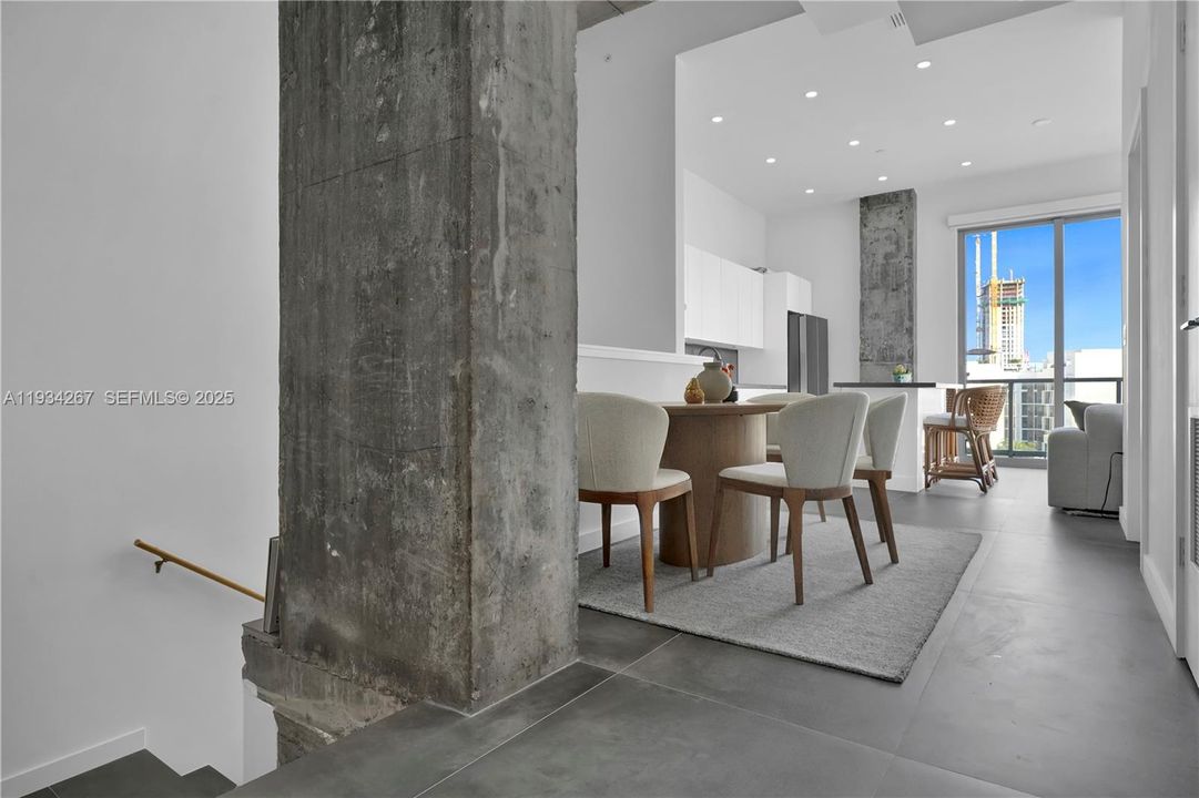 En Renta: $4,500 (1 camas, 0 baños, 972 Pies cuadrados)