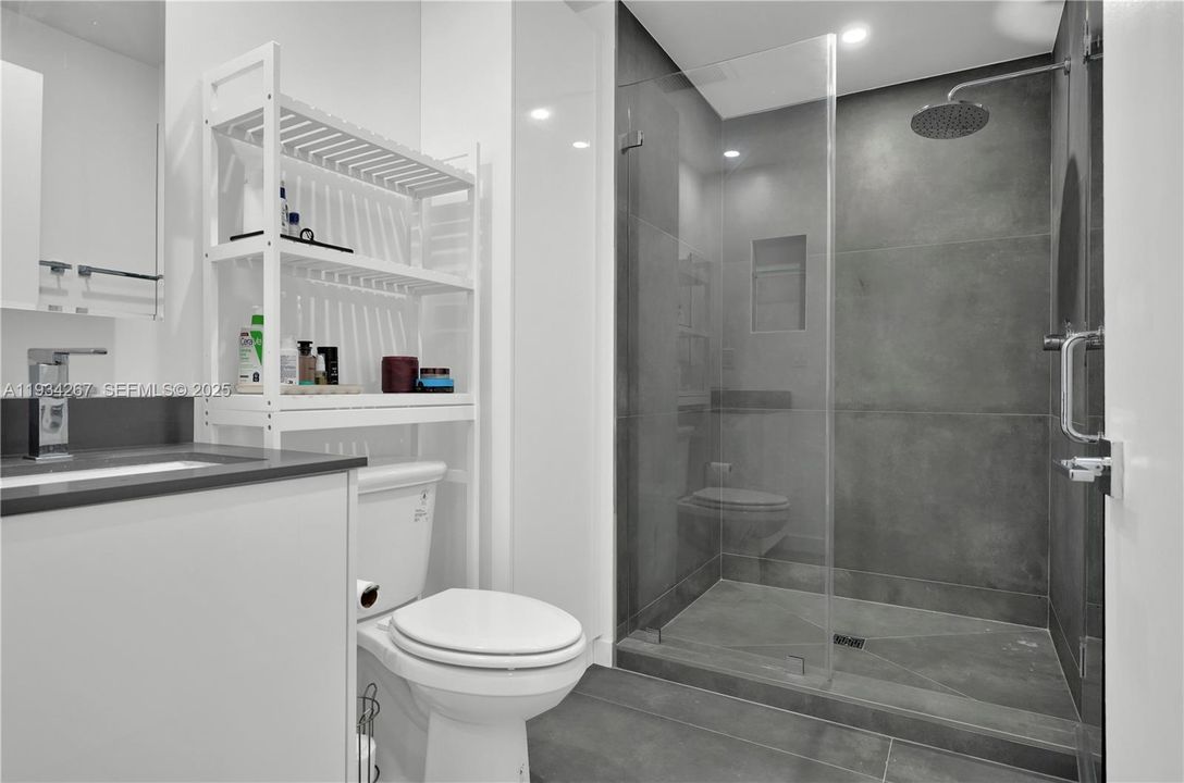 En Renta: $4,500 (1 camas, 0 baños, 972 Pies cuadrados)