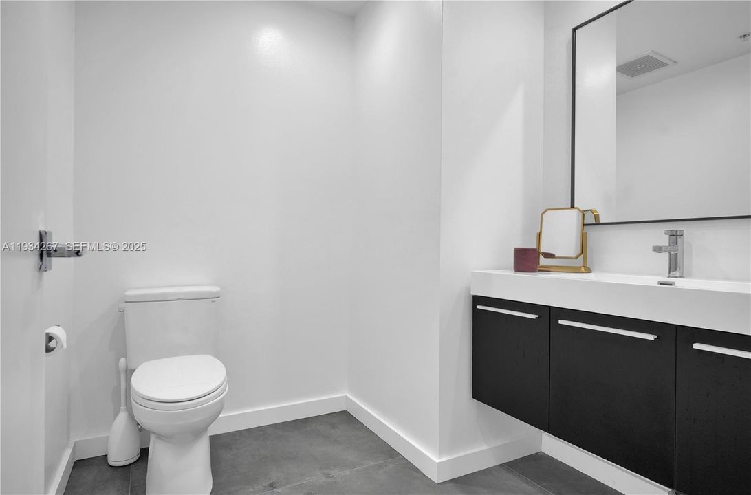 En Renta: $4,500 (1 camas, 0 baños, 972 Pies cuadrados)