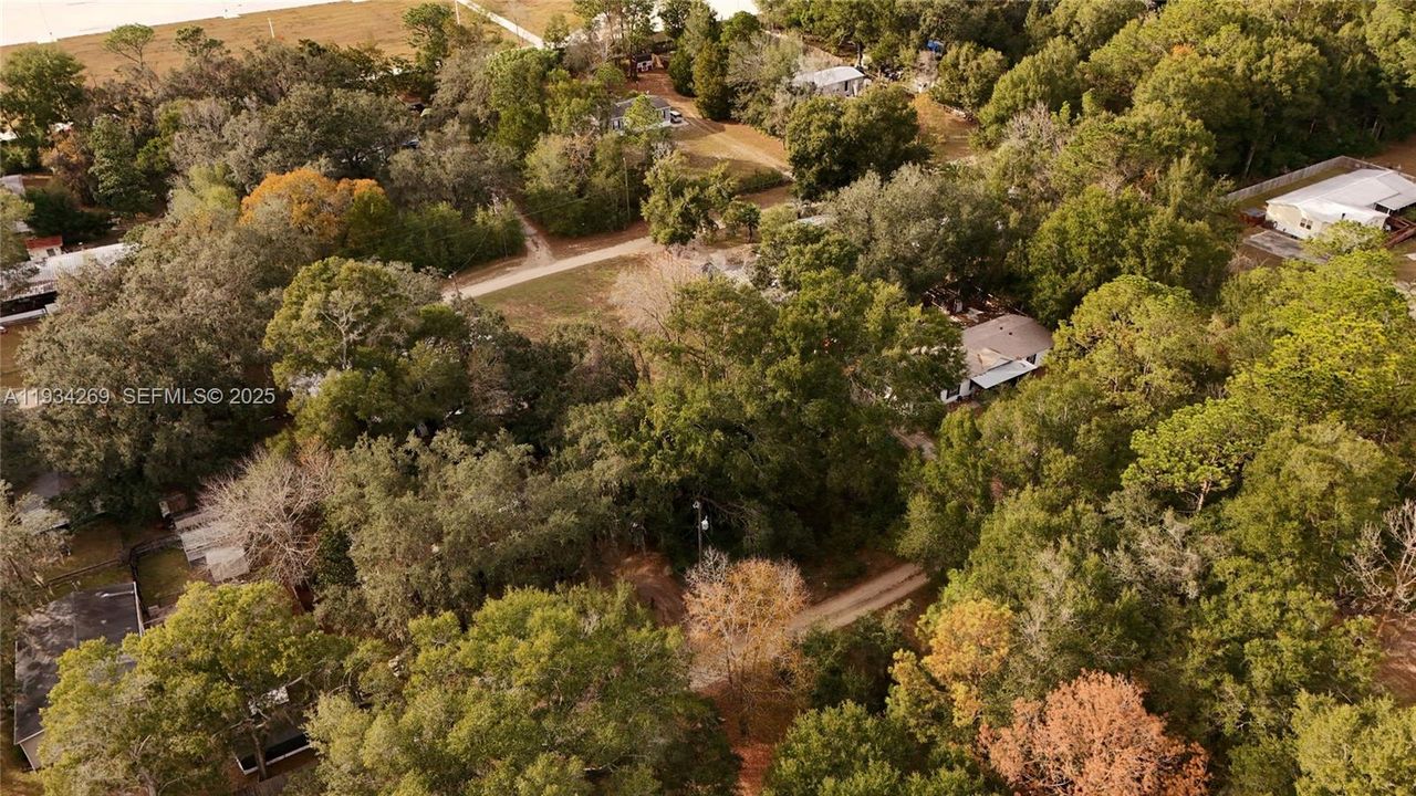 待售: $11,000 (0.26 acres)