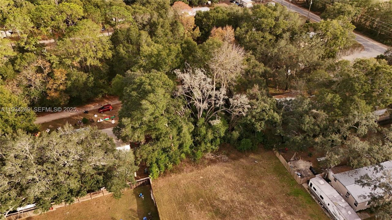 待售: $11,000 (0.26 acres)