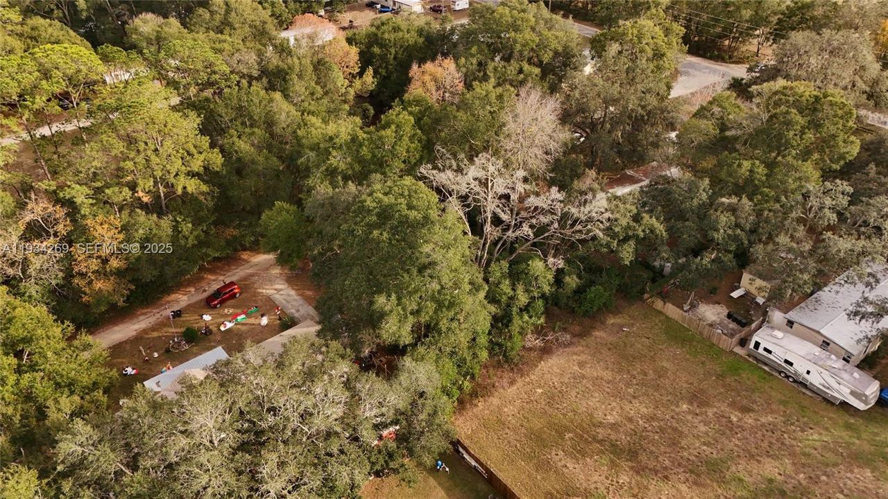 待售: $11,000 (0.26 acres)