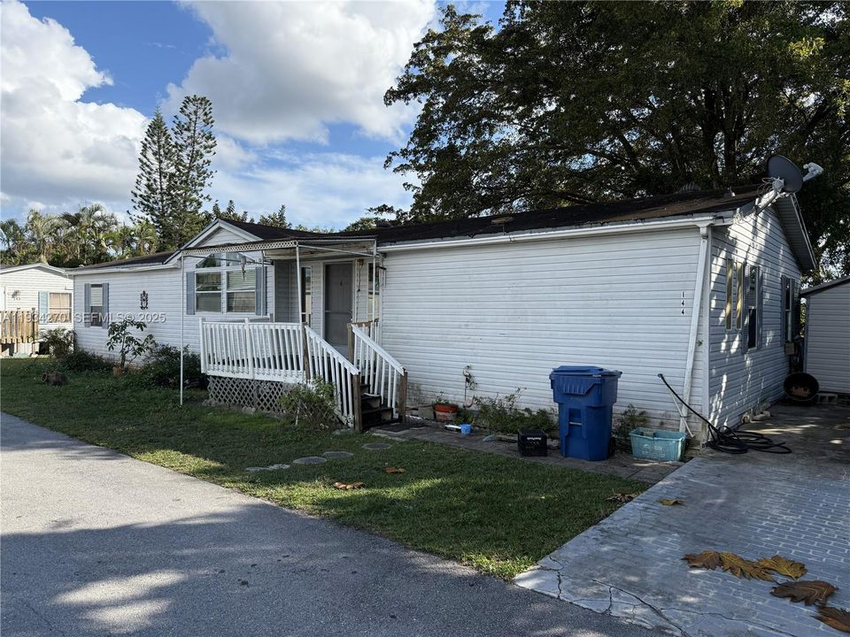 En Venta: $229,000 (3 camas, 2 baños, 1690 Pies cuadrados)