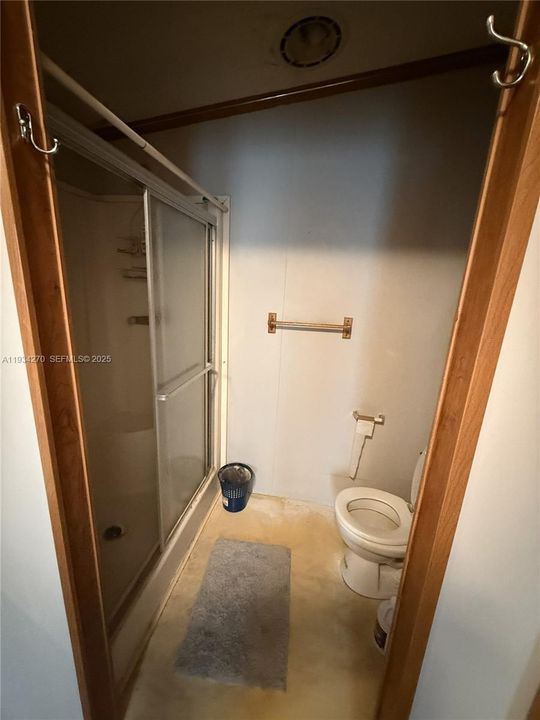 En Venta: $229,000 (3 camas, 2 baños, 1690 Pies cuadrados)