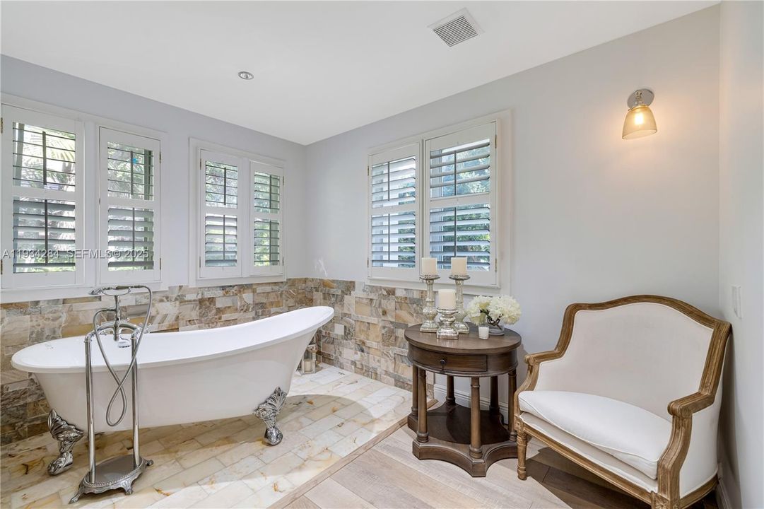 待售: $6,999,999 (5 贝兹, 5 浴室, 6938 平方英尺)