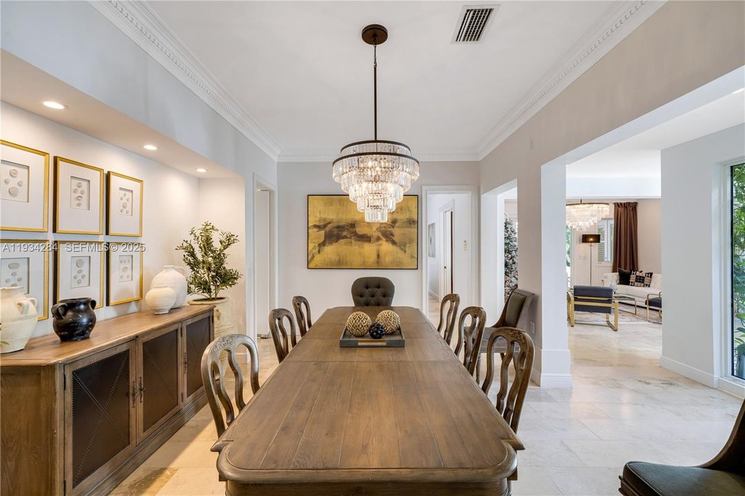 待售: $6,999,999 (5 贝兹, 5 浴室, 6938 平方英尺)