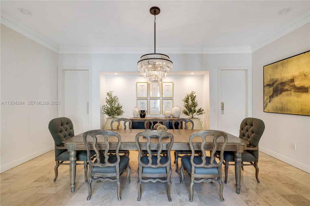 待售: $6,999,999 (5 贝兹, 5 浴室, 6938 平方英尺)