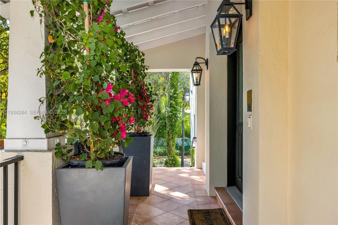 待售: $6,999,999 (5 贝兹, 5 浴室, 6938 平方英尺)