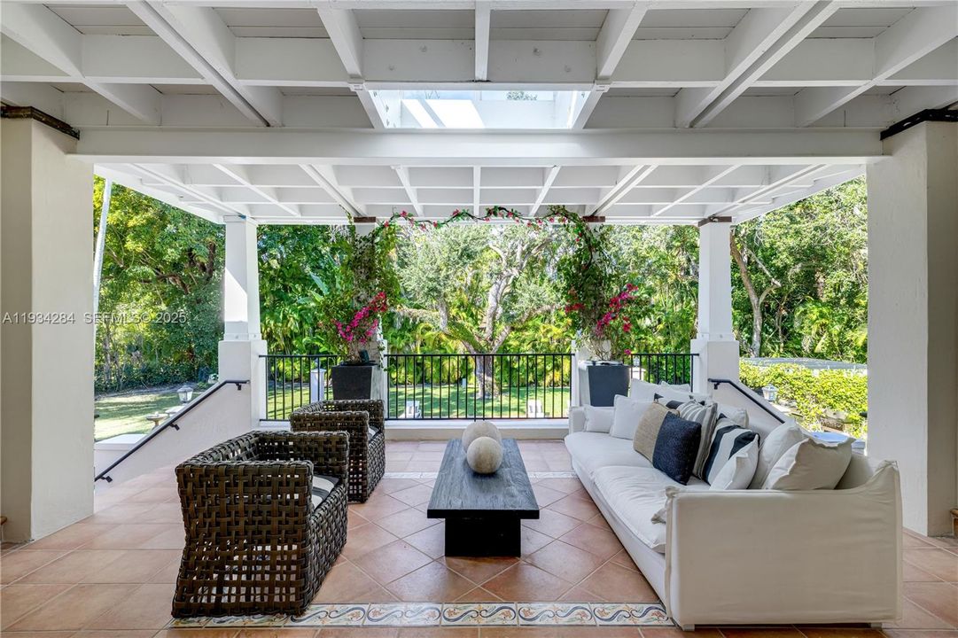 待售: $6,999,999 (5 贝兹, 5 浴室, 6938 平方英尺)