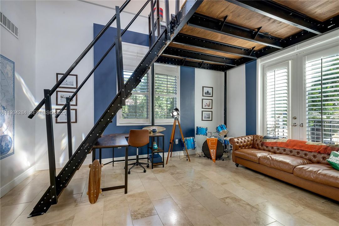 待售: $6,999,999 (5 贝兹, 5 浴室, 6938 平方英尺)