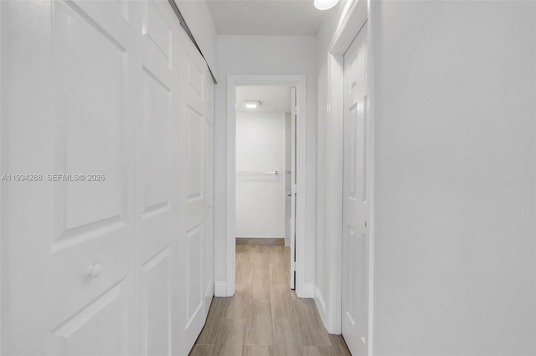 На продажу: $145,000 (1 спален, 1 ванн, 606 Квадратных фут)