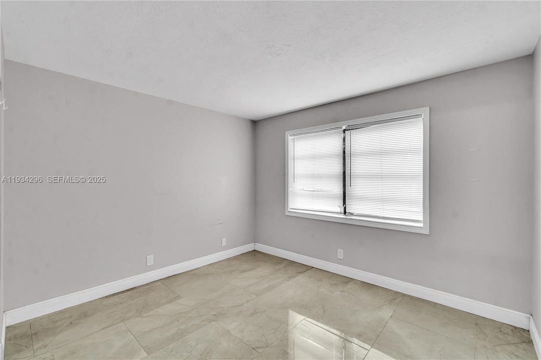 En Renta: $1,950 (2 camas, 2 baños, 1020 Pies cuadrados)