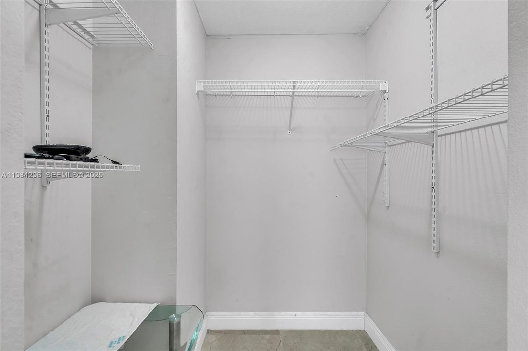 En Renta: $1,950 (2 camas, 2 baños, 1020 Pies cuadrados)