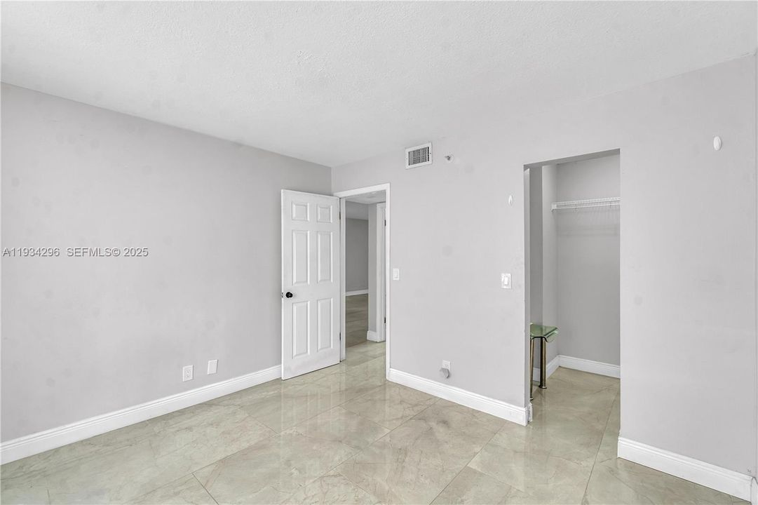 En Renta: $1,950 (2 camas, 2 baños, 1020 Pies cuadrados)