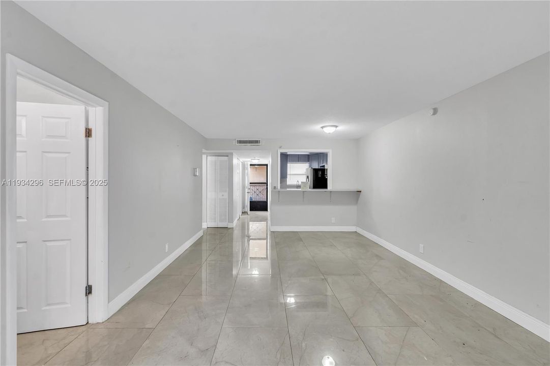 En Renta: $1,950 (2 camas, 2 baños, 1020 Pies cuadrados)