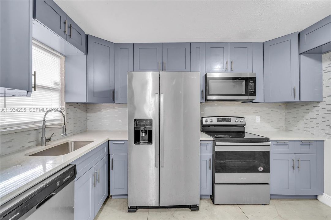 En Renta: $1,950 (2 camas, 2 baños, 1020 Pies cuadrados)