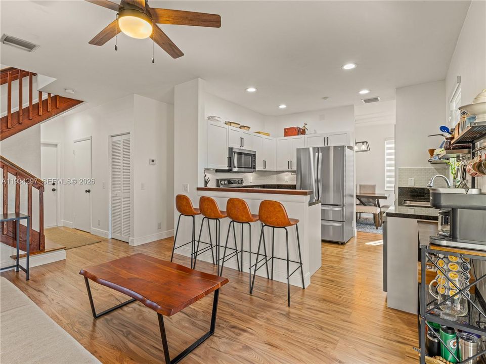 En Renta: $4,200 (3 camas, 2 baños, 1600 Pies cuadrados)