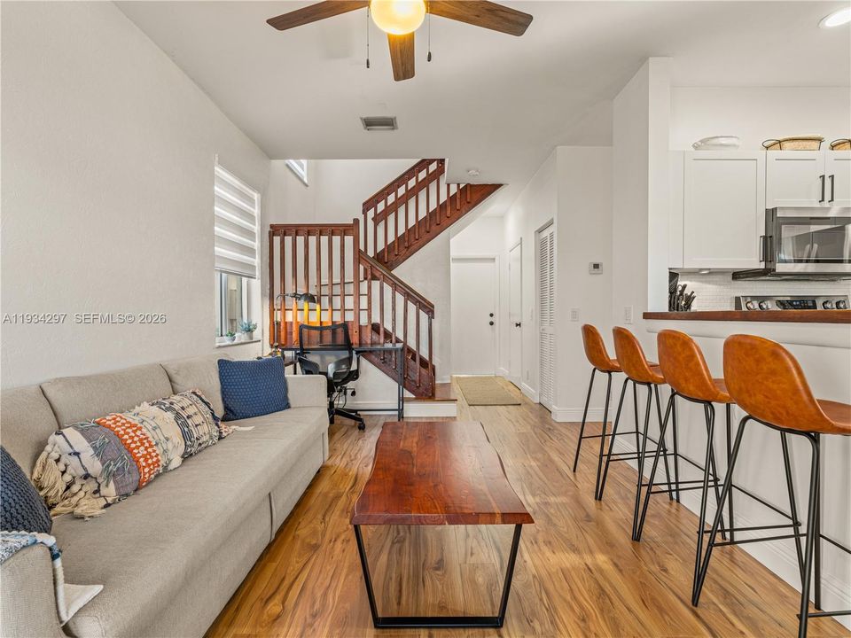 En Renta: $4,200 (3 camas, 2 baños, 1600 Pies cuadrados)