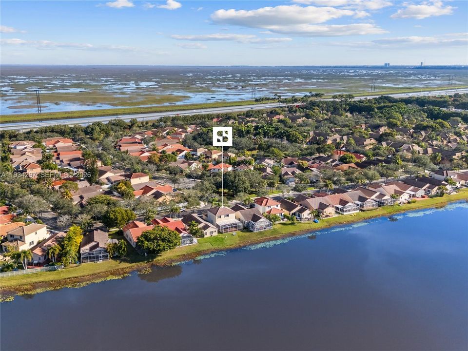 En Renta: $4,200 (3 camas, 2 baños, 1600 Pies cuadrados)