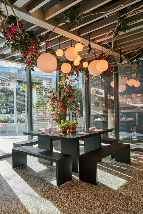 For Sale: $2,700,000 (2 beds, 2 baths, 1201 Square Feet)