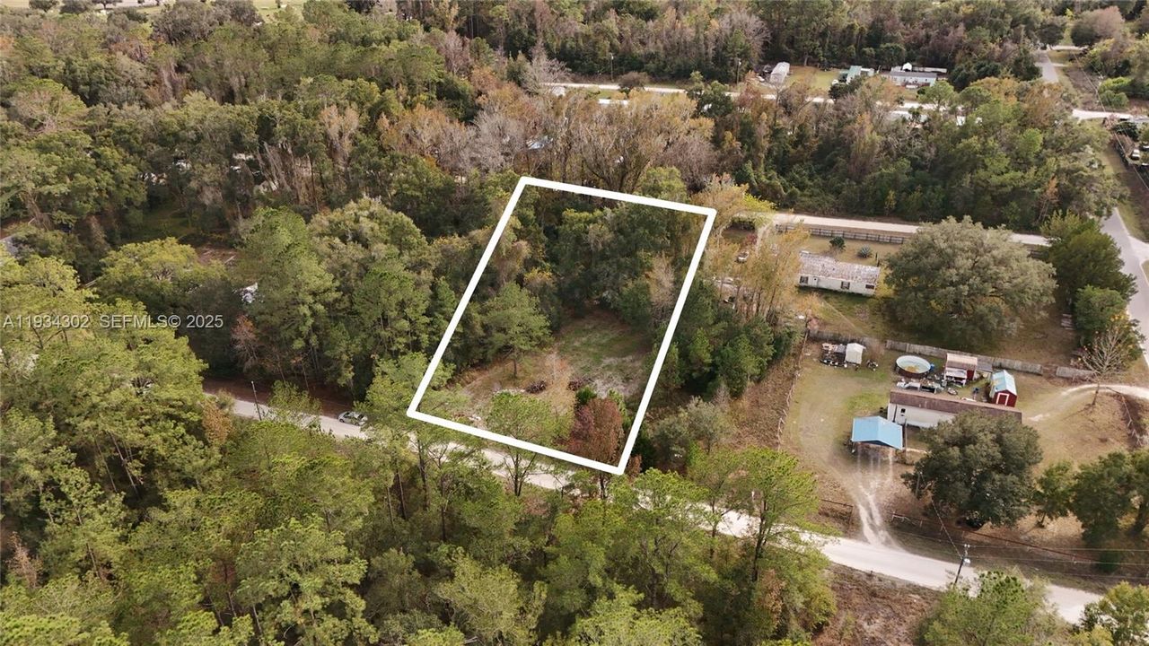 待售: $18,000 (0.18 acres)