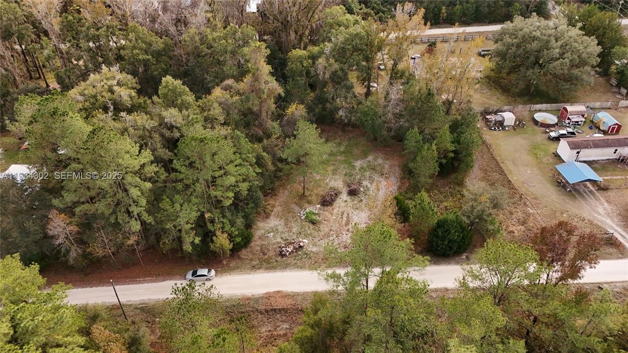 待售: $18,000 (0.18 acres)