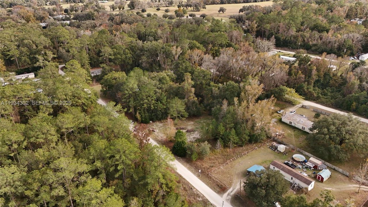 待售: $18,000 (0.18 acres)