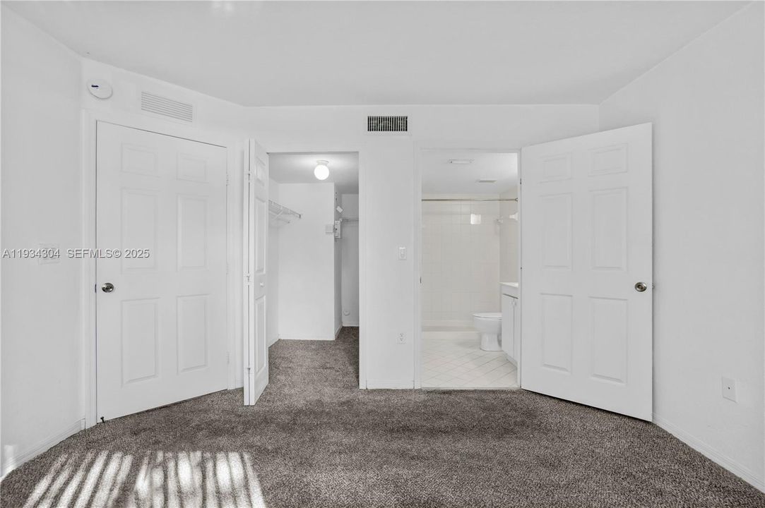 For Rent: $1,600 (2 beds, 2 baths, 822 Square Feet)