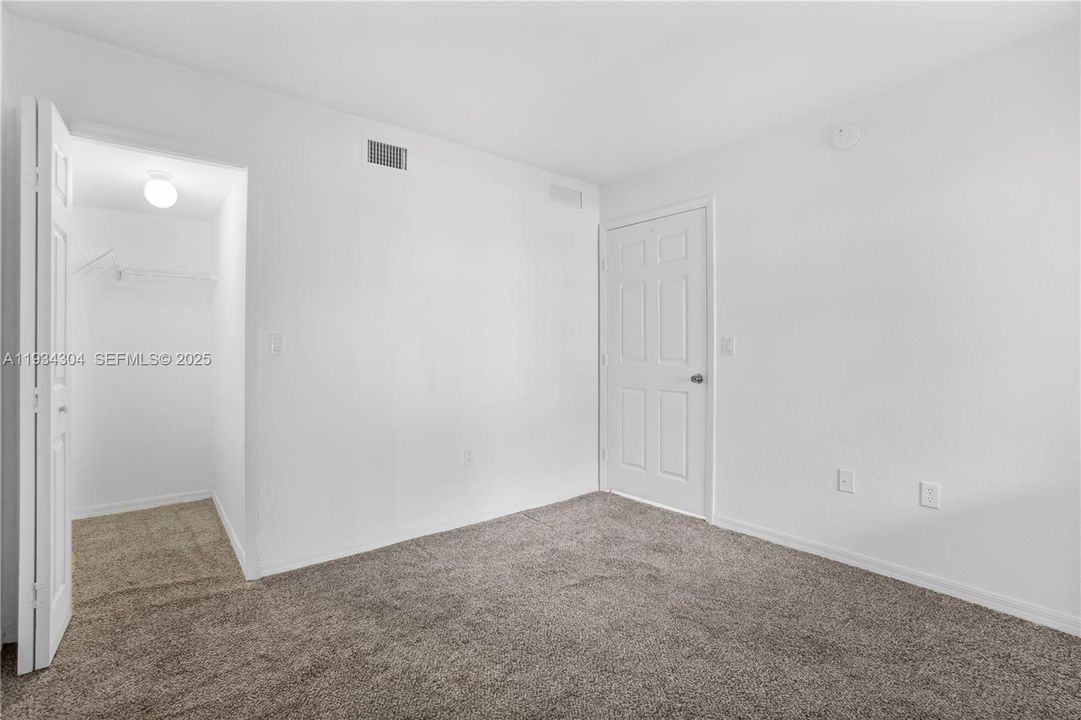 For Rent: $1,600 (2 beds, 2 baths, 822 Square Feet)